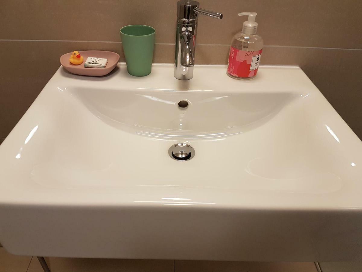 Central Family-Friendly Apt In Bécs Kültér fotó