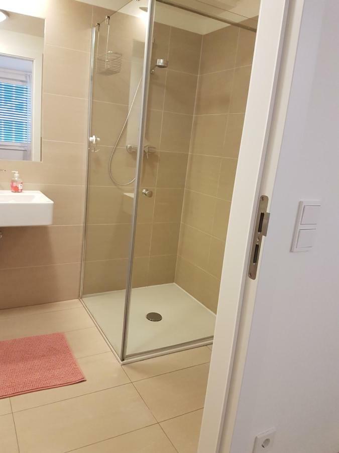Central Family-Friendly Apt In Bécs Kültér fotó