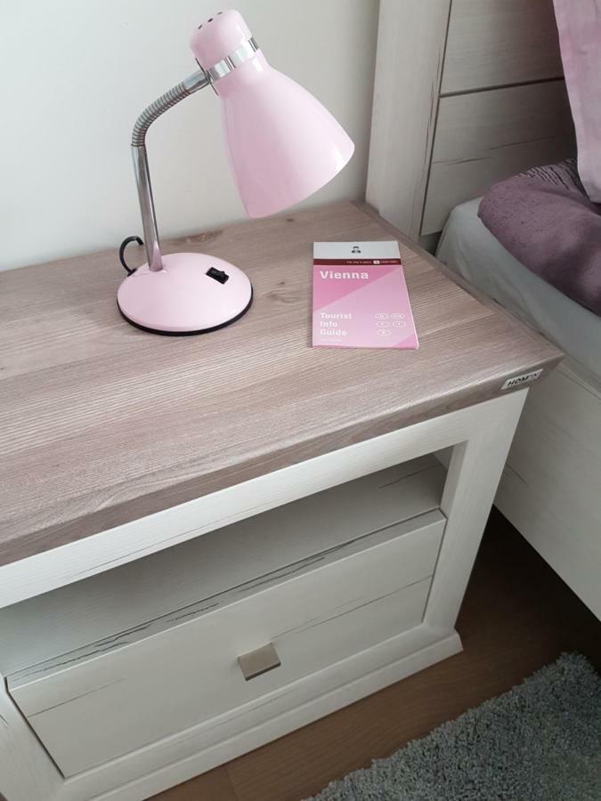 Central Family-Friendly Apt In Bécs Kültér fotó